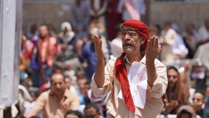 تصاعد الاحتجاجات الشعبية في تعز والاشتراكي والناصري يعلنان بيانا ناريا ضد حكومة هادي
