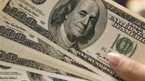 الدولار عند أعلى مستوى في 3 أشهر