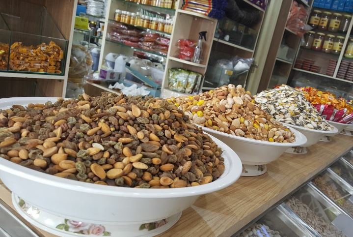 المواصفات تصدر تحذيرا بشأن المكسرات