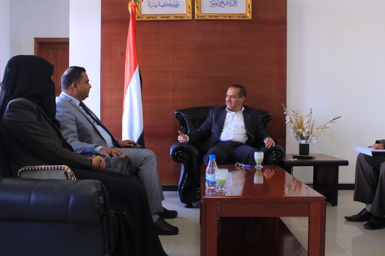 وزير الصناعة يبحث ترتيبات مؤتمر فرص الاستثمار في تقنية المعلومات