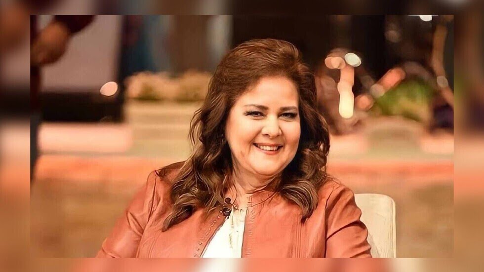 الموت يغيب الفنانة المصرية دلال عبد العزيز