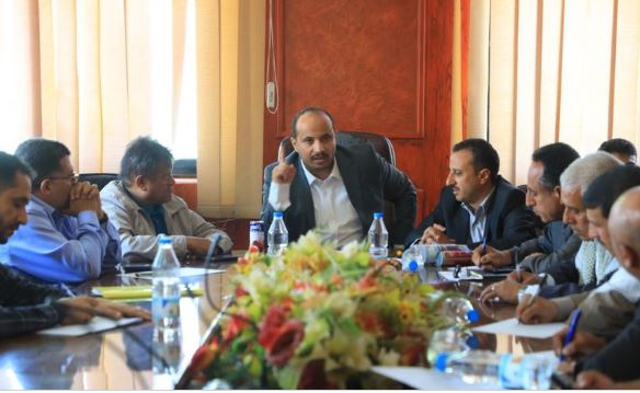توقيف ثلاثة مسؤولين في صنعاء واحالتهم الى التحقيق