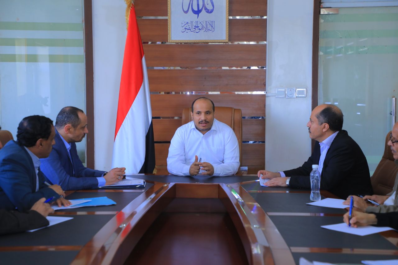 الصناعة تعلن إلغاء التعامل بالسجلات التجارية الورقية والعمل بالسجلات الإلكترونية
