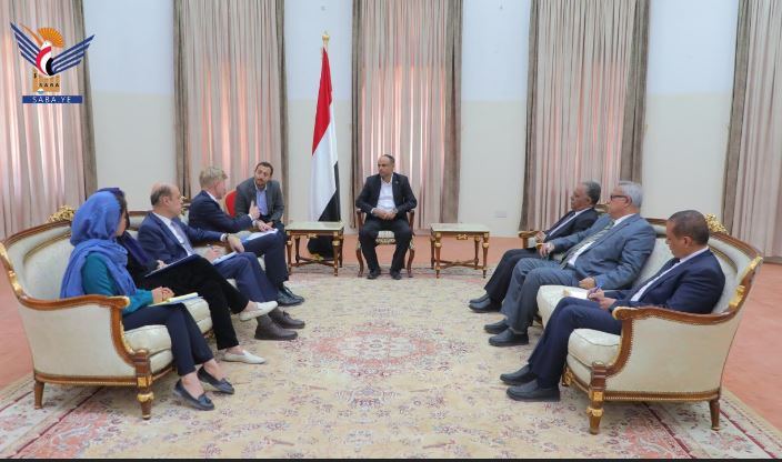 المشاط يلتقي المبعوث الأممي بحضور الراعي وبن حبتور والدرة