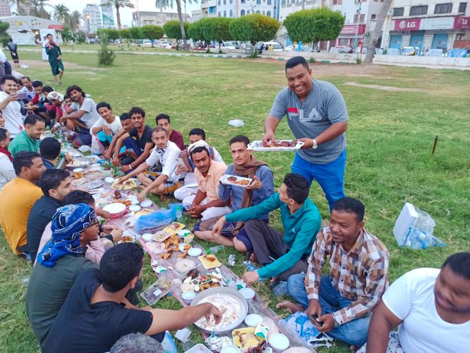 استقبال وتوديع رمضان في الحديدة.. عادات وطقوس متوارثة