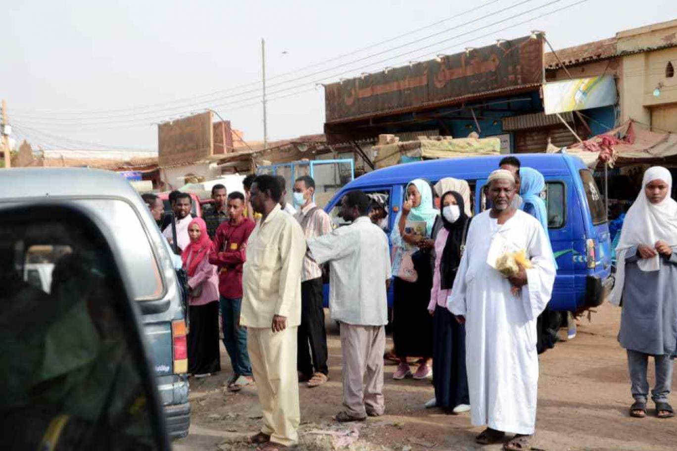 السودان يرفع الدعم عن الوقود وصعود صاروخي للأسعار