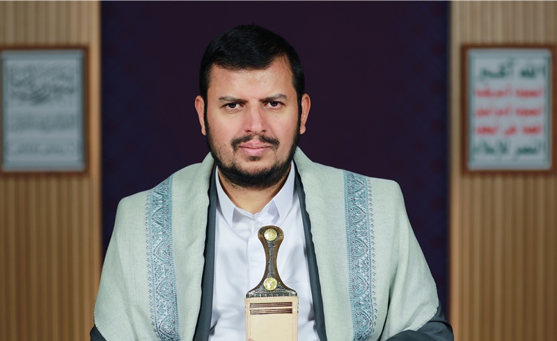 الحوثي يؤكد دخول قرار حظر الملاحة الإسرائيلية حيز التنفيذ ويلوح بخطوات تصعيدية