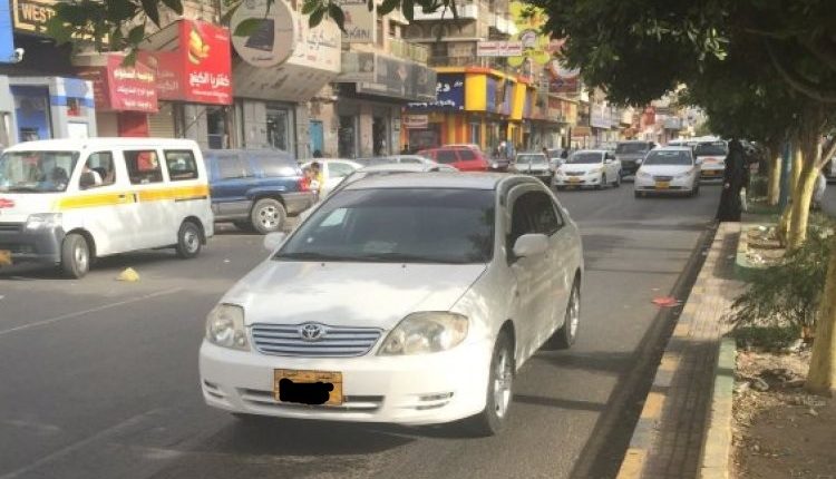 أمن صنعاء يقبض على سائق تاكسي ابتز فتاة بنشر صورها