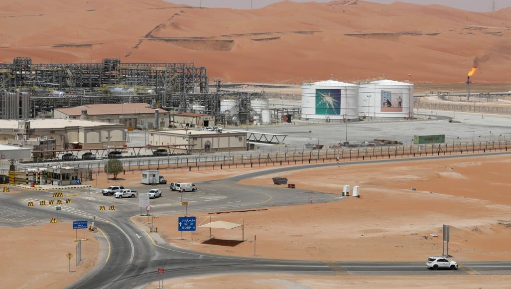 السعودية تلجأ الى اليونان لحماية منشاتها النفطية
