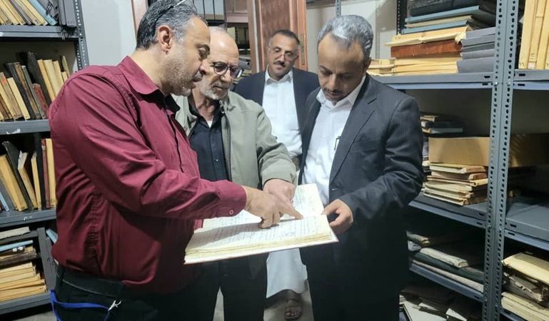 صنعاء .. مناقشة آلية نقل وحفظ وثائق الدولة في المؤسسات التي سيتم دمجها