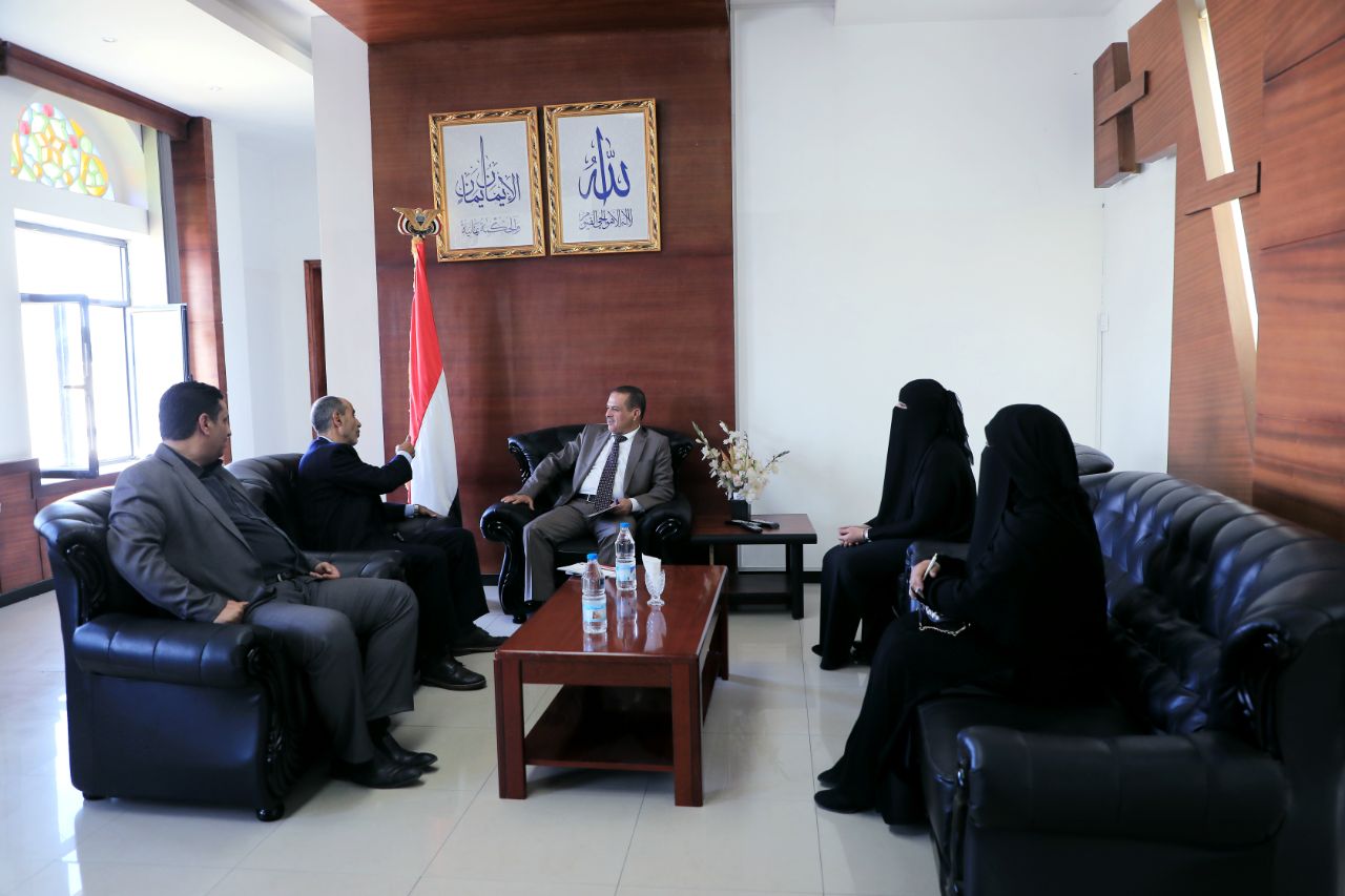 وزير الصناعة يؤكد تقديم تسهيلات لمراكز التدريب التابعة لجهاز محو الأمية