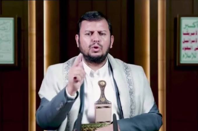 قائد أنصار الله يهاجم دول التبعية ويحذر من خطر الارتهان للخارج