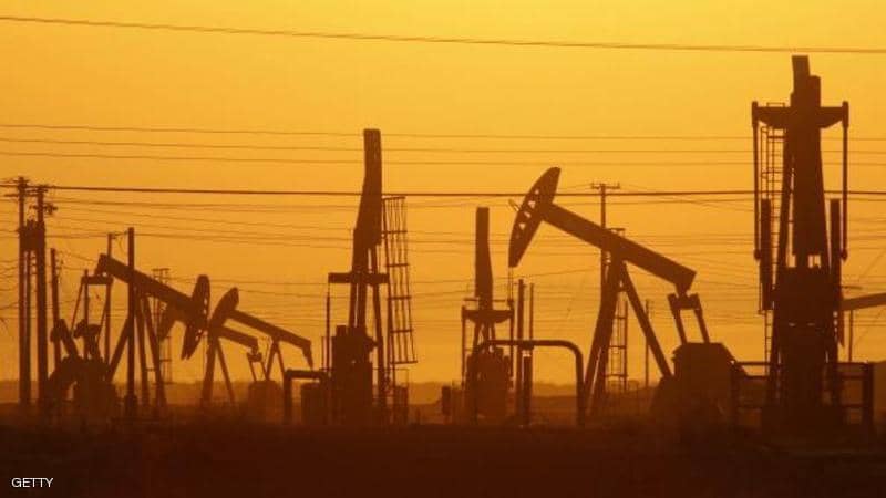 أسعار النفط تعوض بعض خسائرها