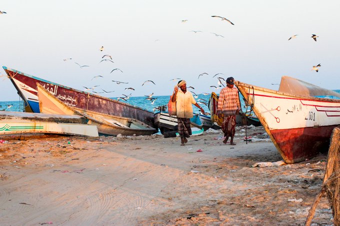 صيادون يمنيون في شباك إريتريا