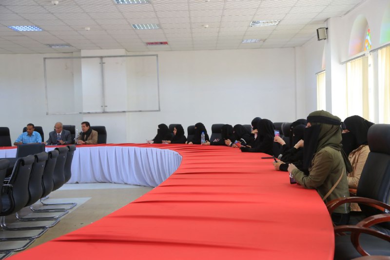 الصناعة تؤكد العمل على تشجيع المنتج الوطني في إطار جهود تحقيق الاكتفاء الذاتي