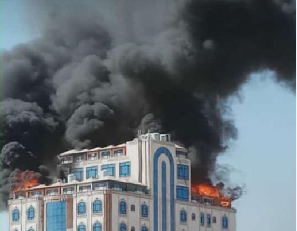 اندلاع حريق في فندق بمدينة صعدة