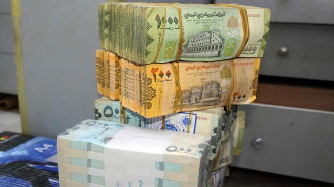 إنهيار العملة .. الخطر الأكبر على اليمنيين